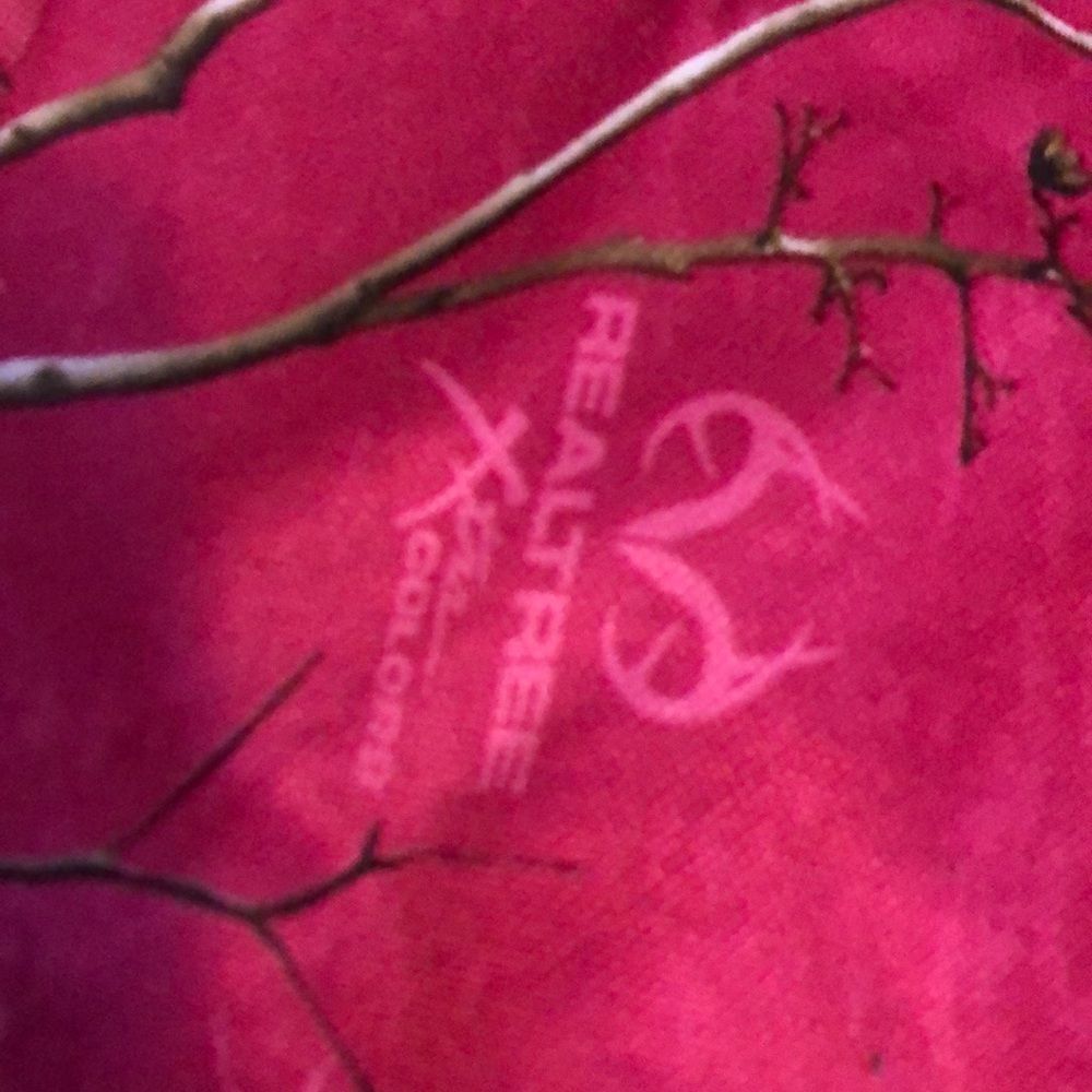 Realtree Hoodie - Picture 2 of 5